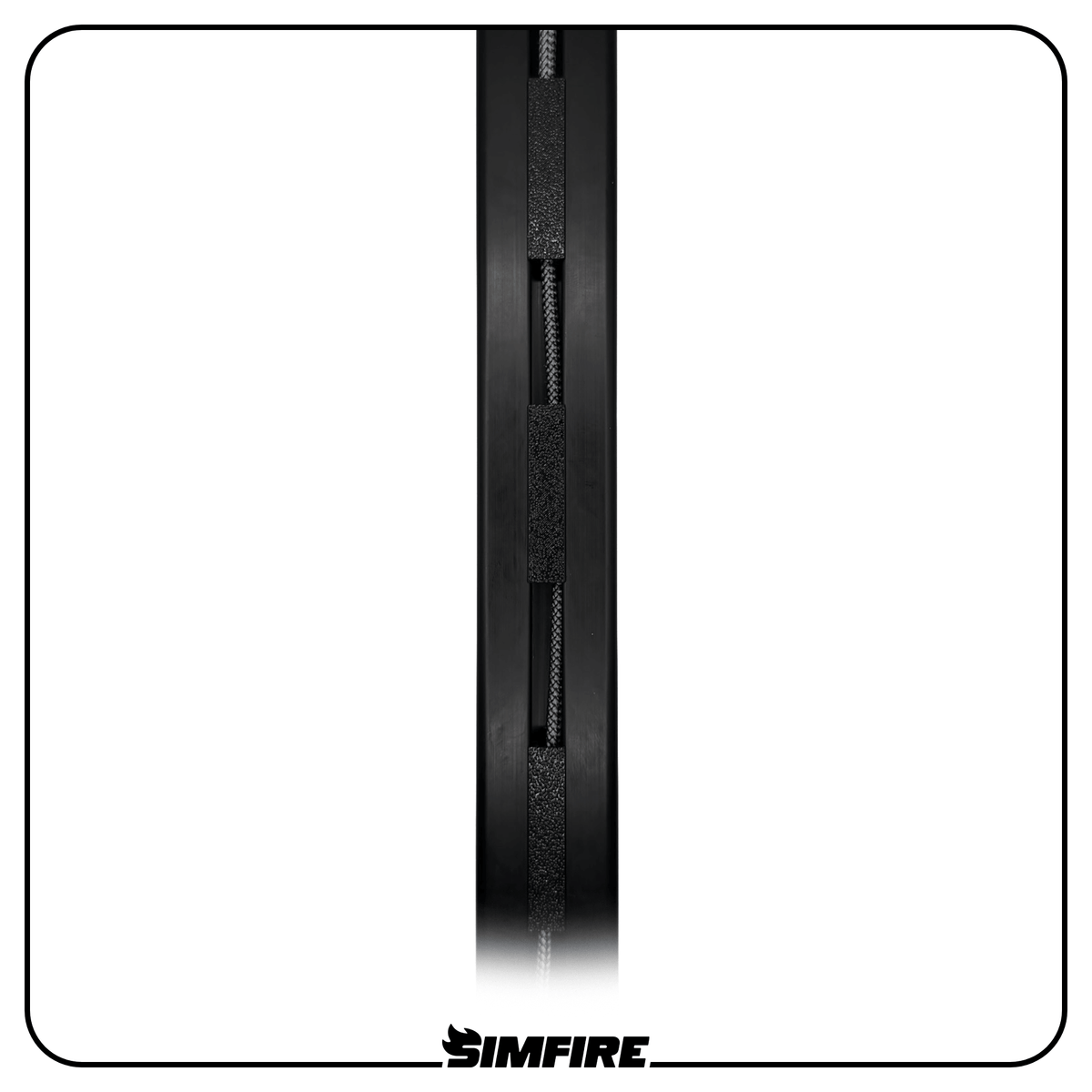 vertically routed cable using low profile cable management clips
